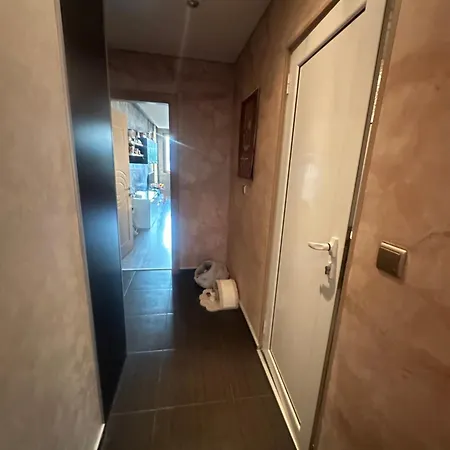 Lazur Apartamento *